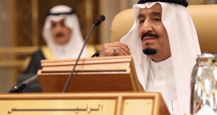 Saudi king returns home, gives bonus to personnel fighting in Yemen Saudi king returns home, gives bonus to personnel fighting in Yemen