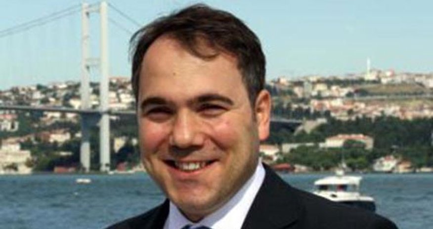 Əhməd Davudoğlunun “sağ əli” tutulub Əhməd Davudoğlunun “sağ əli” tutulub