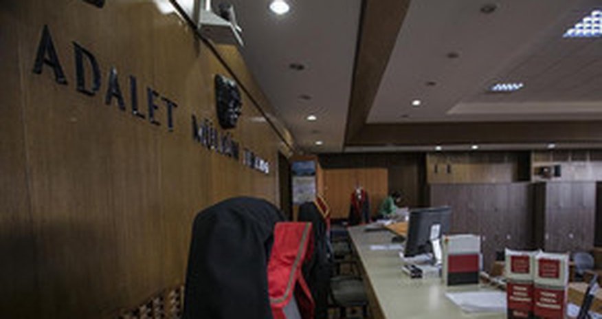 Ankarada daha 49 nəfər həbs edilib Ankarada daha 49 nəfər həbs edilib