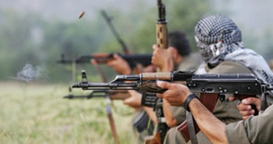 Türkiyədə terrorçular hərbçilərə atəş açdı: 3 şəhid, 2 yaralı > Türkiyədə terrorçular hərbçilərə atəş açdı: 3 şəhid, 2 yaralı >