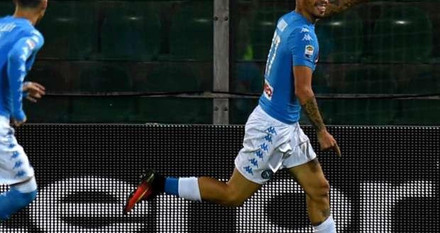 Maradonanın rekordu yeniləndi Maradonanın rekordu yeniləndi