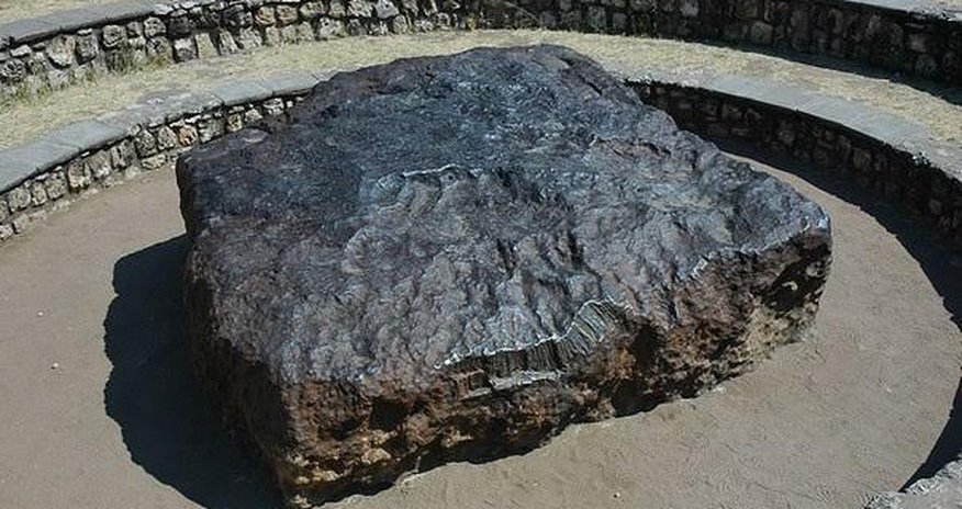 Dünyanın ən böyük meteoriti tapıldı – FOTOLAR Dünyanın ən böyük meteoriti tapıldı – FOTOLAR