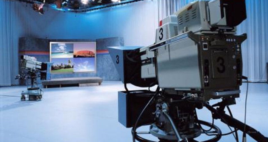 "Xəzər"in aparıcısı "Space" TV-yə keçdi "Xəzər"in aparıcısı "Space" TV-yə keçdi