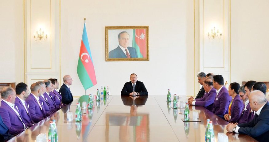 Президент встретился с паралимпийцами Президент встретился с паралимпийцами
