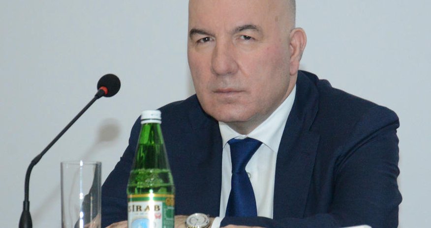 Эльман Рустамов об очередной девальвации Эльман Рустамов об очередной девальвации