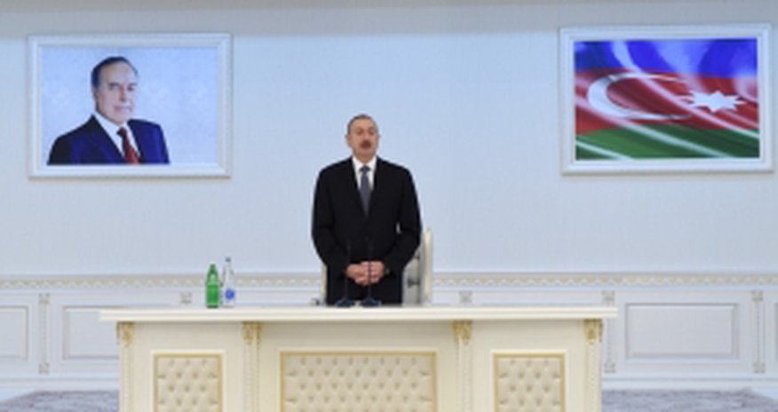 "Mən dövlət işində işləyənləri məcbur edirəm ki, bu işləri görsünlər" "Mən dövlət işində işləyənləri məcbur edirəm ki, bu işləri görsünlər"