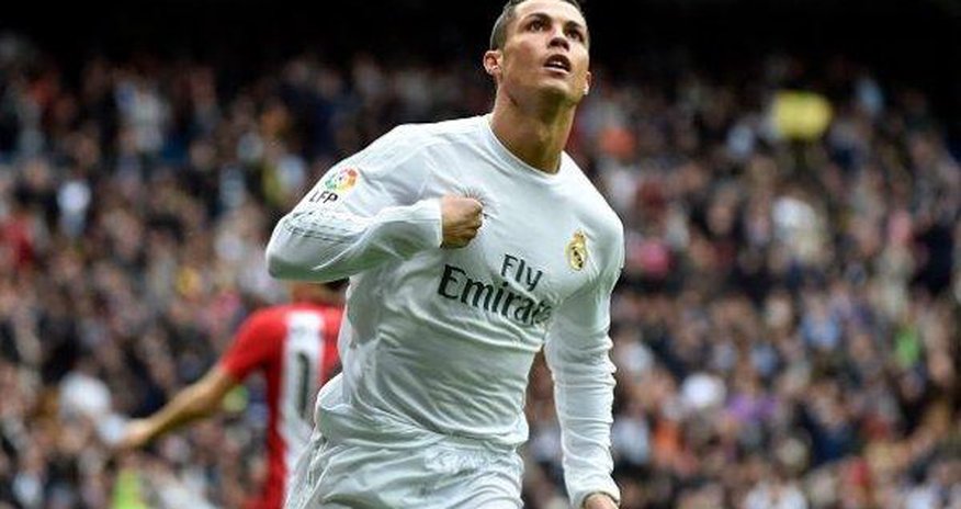 Ronaldo: "Daha 10 il futbol oynaya bilərəm" Ronaldo: "Daha 10 il futbol oynaya bilərəm"