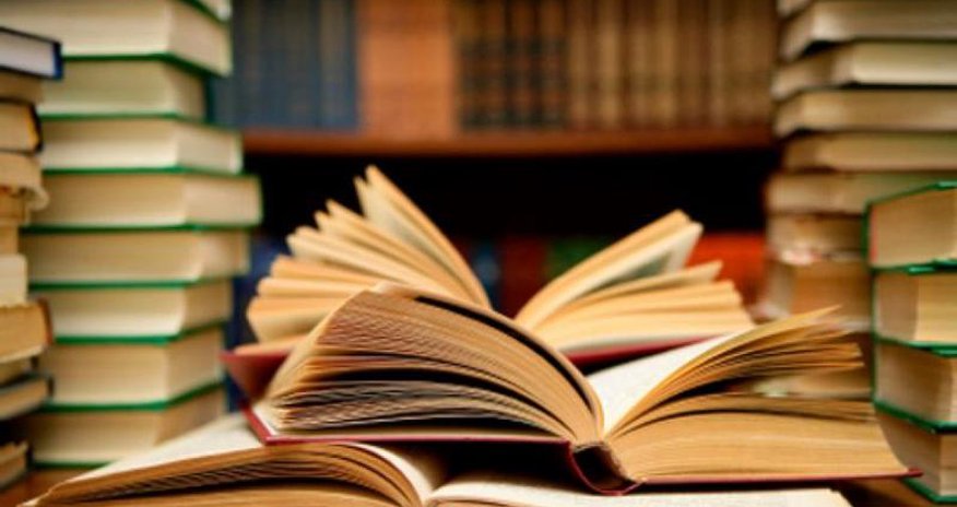 İnsanı ağladan 10 kitab İnsanı ağladan 10 kitab