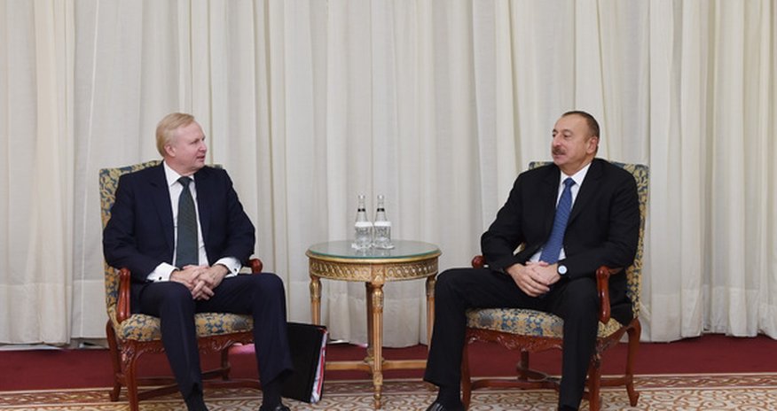 İlham Əliyev İstanbulda BP-nin baş icraçı direktoru ilə görüşdü İlham Əliyev İstanbulda BP-nin baş icraçı direktoru ilə görüşdü