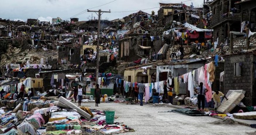 Hurricane Matthew toll in Haiti rises to 1,000, dead buried in mass graves Hurricane Matthew toll in Haiti rises to 1,000, dead buried in mass graves