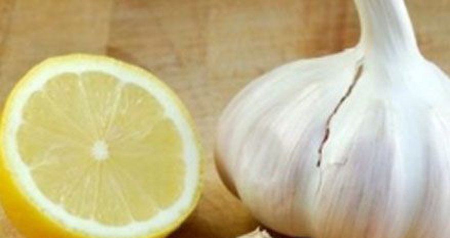 Sarımsaq iyindən necə xilas olaq? Sarımsaq iyindən necə xilas olaq?