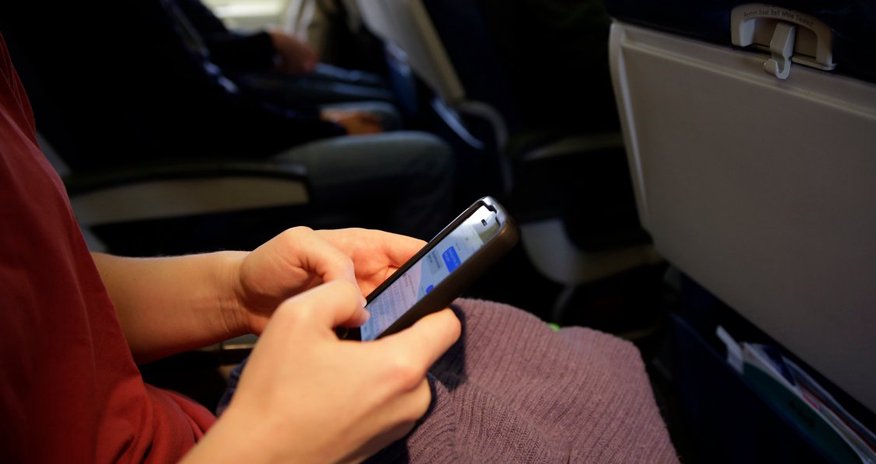 U.S. bans Samsung Galaxy Note 7 smartphones from air travel U.S. bans Samsung Galaxy Note 7 smartphones from air travel