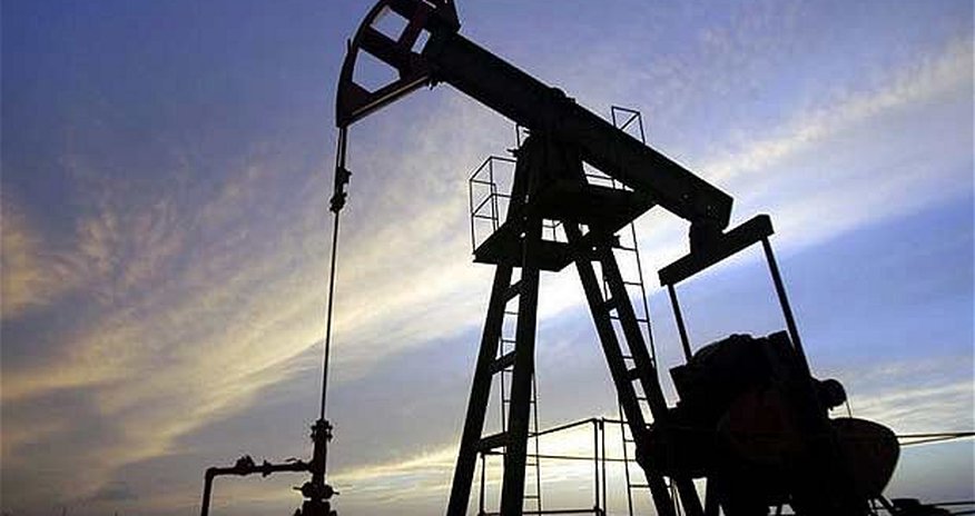 Brent crude fluctuating around $52 Brent crude fluctuating around $52