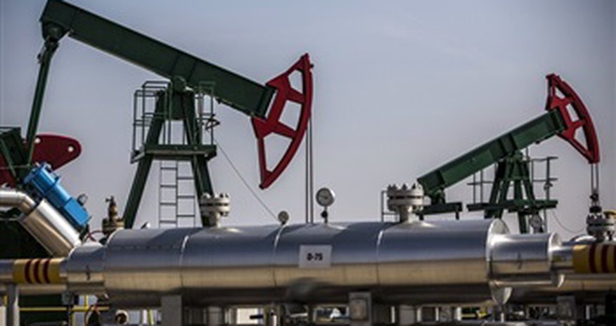 Azerbaijani oil price nears $54 Azerbaijani oil price nears $54