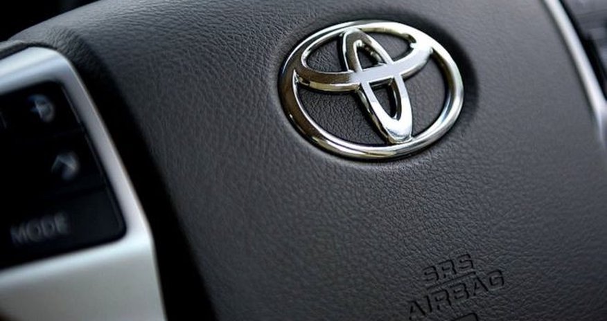 "Toyota" 6 milyona yaxın avtomobili geri çağırdı "Toyota" 6 milyona yaxın avtomobili geri çağırdı