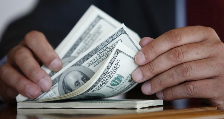 Dollar bugün bu qiymətə satılacaq Dollar bugün bu qiymətə satılacaq