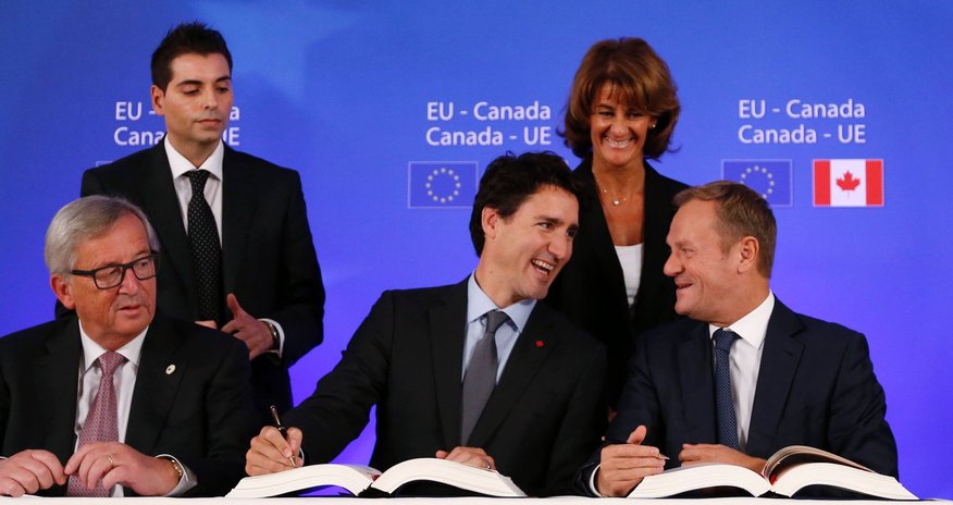 EU and Canada sign Ceta free trade deal EU and Canada sign Ceta free trade deal