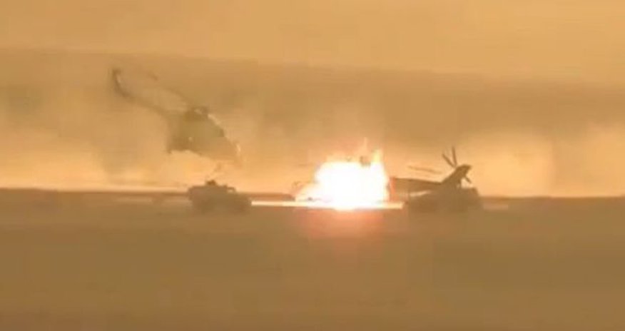 Suriyada Rusiya helikopteri belə vuruldu – VİDEO Suriyada Rusiya helikopteri belə vuruldu – VİDEO