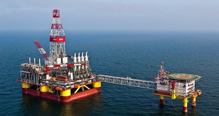 На Каспии пропал нефтяник На Каспии пропал нефтяник