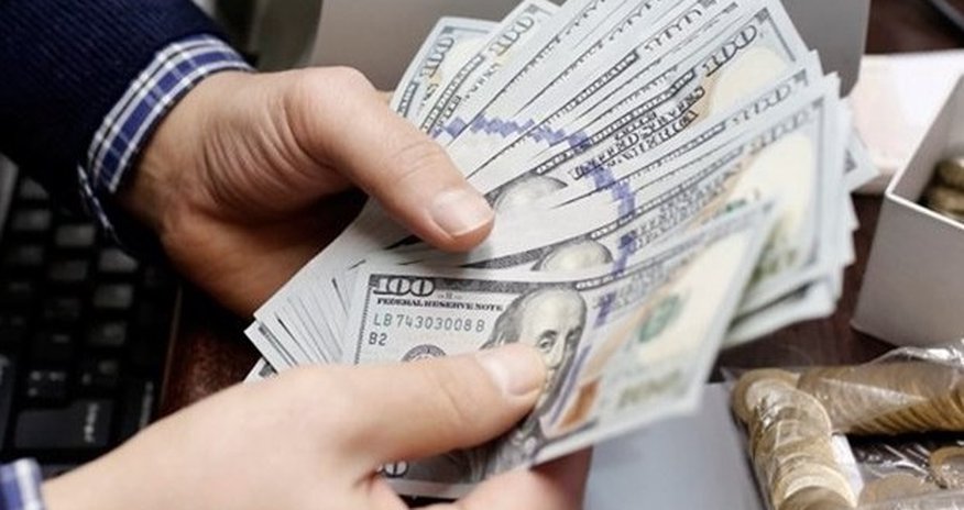 Banklarda dollar və avronun alış-satış qiymətləri - SİYAHI Banklarda dollar və avronun alış-satış qiymətləri - SİYAHI