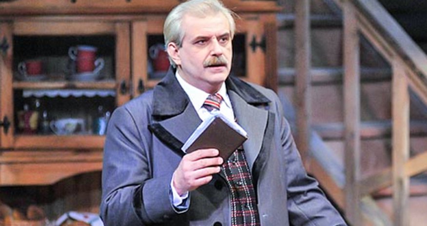 Aktyor səhnədə öldü Aktyor səhnədə öldü