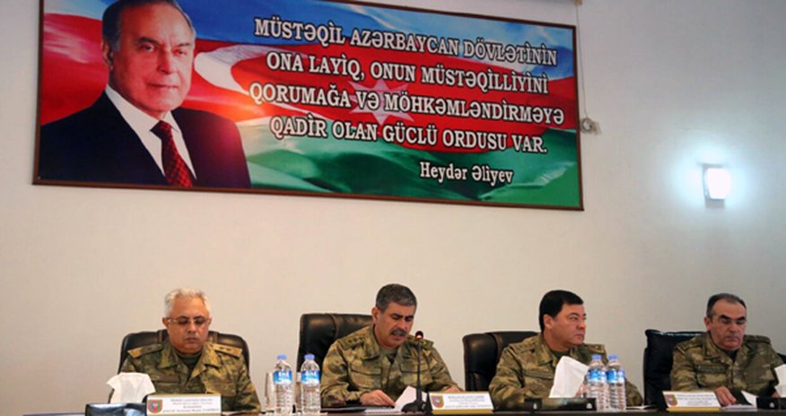 Hərbi təlimlərin yekunlarına dair iclas keçirilib - FOTO Hərbi təlimlərin yekunlarına dair iclas keçirilib - FOTO