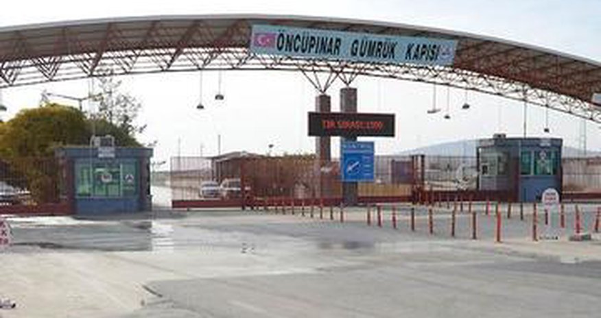Turkey reopens Syrian border gate Turkey reopens Syrian border gate