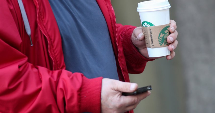 Сторонники Трампа обиделись на Starbucks Сторонники Трампа обиделись на Starbucks