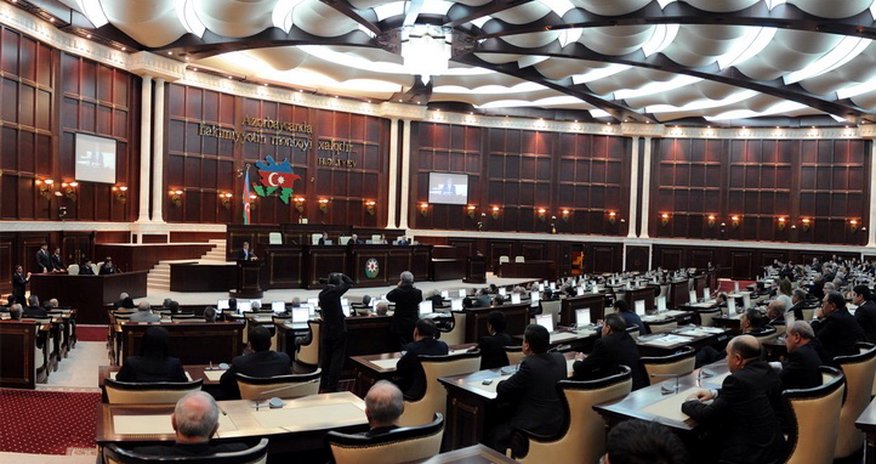 Deputatlardan internet TV-lər barədə SƏRT TƏKLİF Deputatlardan internet TV-lər barədə SƏRT TƏKLİF