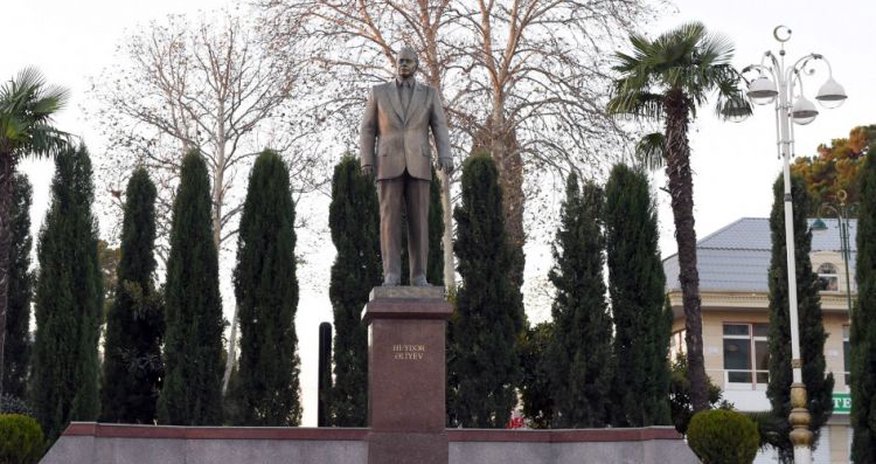 İlham Əliyev Tərtərə səfər edib İlham Əliyev Tərtərə səfər edib