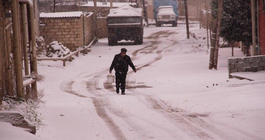 Azərbaycana güclü qar yağdı Azərbaycana güclü qar yağdı
