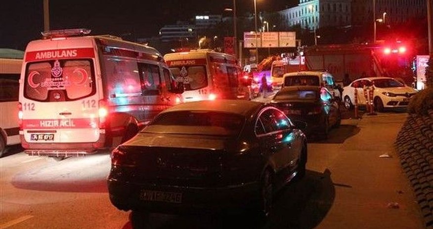 Число жертв в Стамбуле растет - ВИДЕО Число жертв в Стамбуле растет - ВИДЕО
