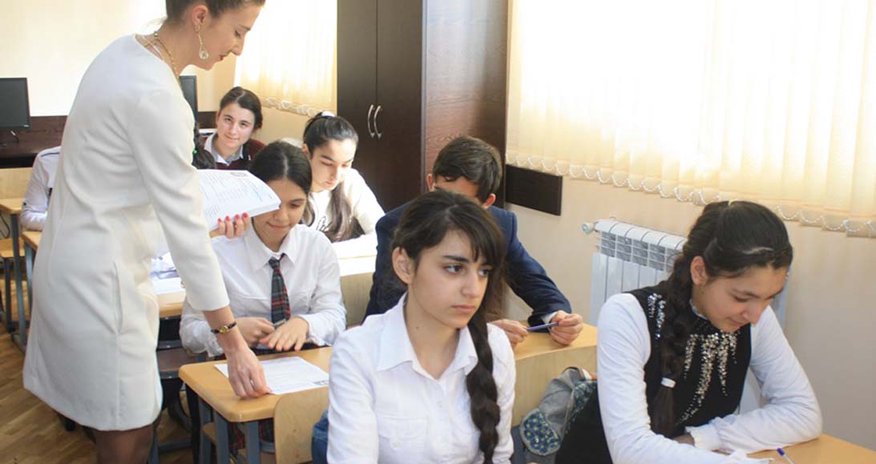 Təhsildə YENİLİKLƏRin tətbiqi başlanır Təhsildə YENİLİKLƏRin tətbiqi başlanır