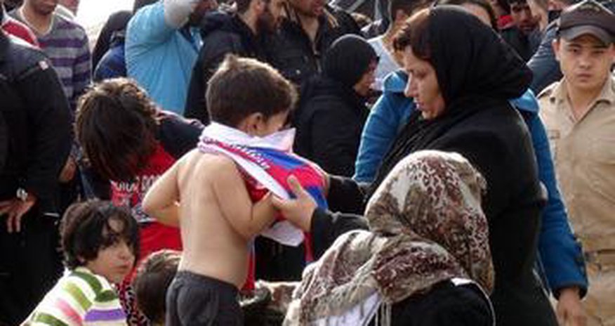 Turkish gendarmes capture over 180 illegal migrants Turkish gendarmes capture over 180 illegal migrants