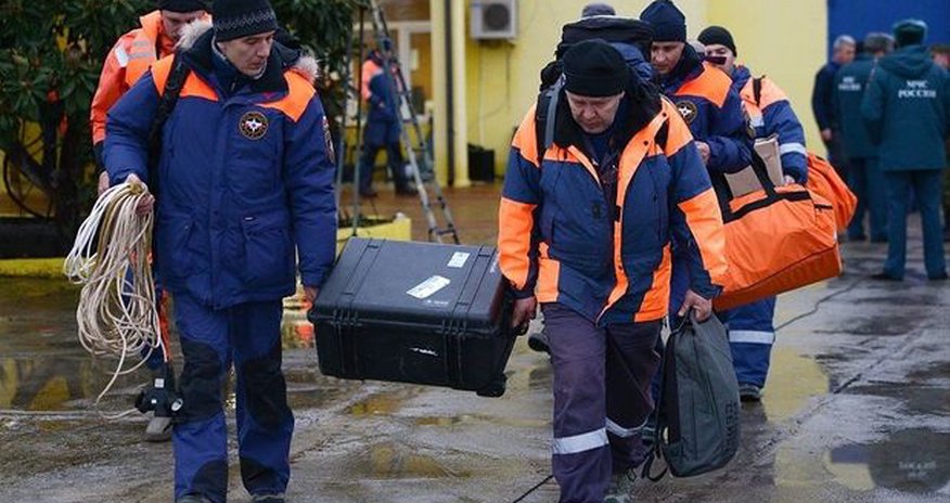 Oбнаружен черный ящик Ту-154 Oбнаружен черный ящик Ту-154