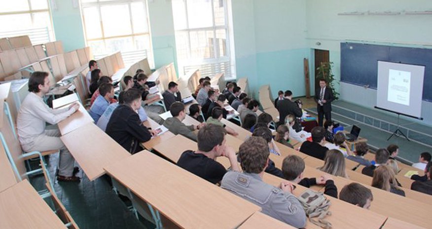 Universitetlərin nəzdində kolleclər yaradıla bilər Universitetlərin nəzdində kolleclər yaradıla bilər
