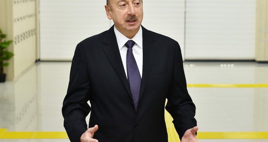 İlham Əliyev: “İmkanlı, varlı insanlar, böyük evlərə, villalara sahib olan vətəndaşlar daha çox ödəməlidirlər” İlham Əliyev: “İmkanlı, varlı insanlar, böyük evlərə, villalara sahib olan vətəndaşlar daha çox ödəməlidirlər”