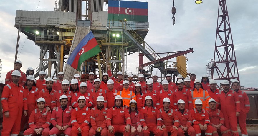 SOCAR commissions highly productive well in Caspian Sea - PHOTO SOCAR commissions highly productive well in Caspian Sea - PHOTO
