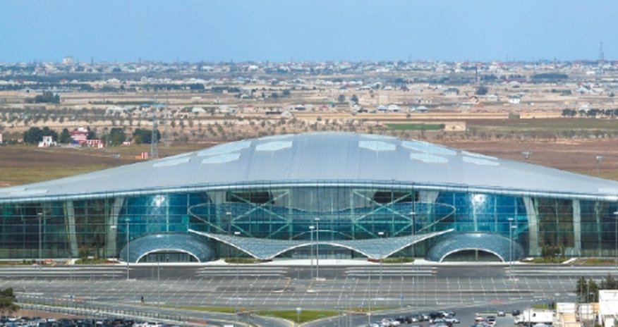 Üç aviareys təxirə salınıb Üç aviareys təxirə salınıb