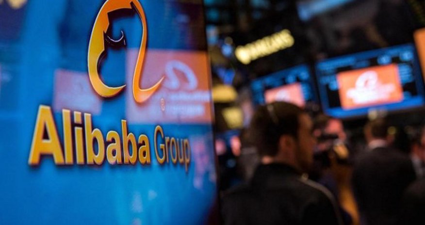 Трамп встретился с главой Alibaba Group Трамп встретился с главой Alibaba Group