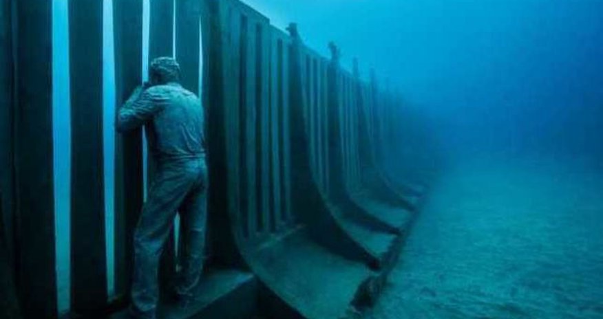 Появился музей подводных скульптур - ВИДЕО Появился музей подводных скульптур - ВИДЕО