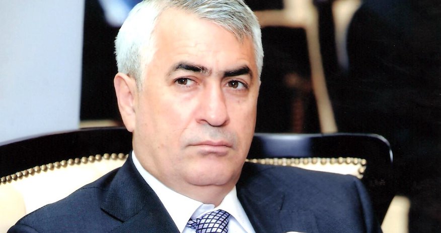 Джавид Гурбанов начал сокращения Джавид Гурбанов начал сокращения