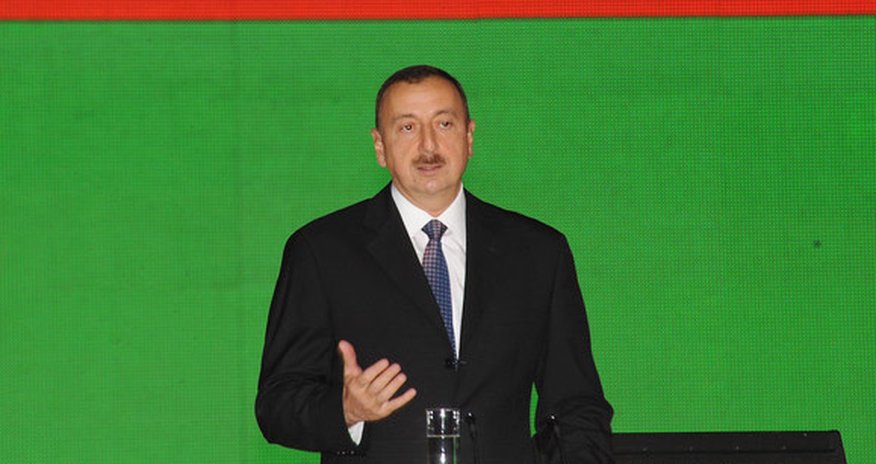 Президент: «Азербайджан не зависит ни от кого» Президент: «Азербайджан не зависит ни от кого»