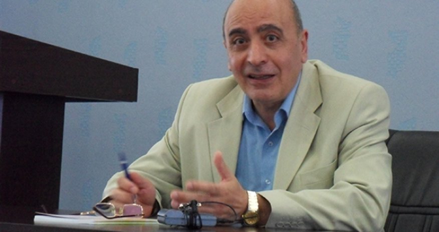 Jurnalistin işdən çıxarılması ətrafında QALMAQAL Jurnalistin işdən çıxarılması ətrafında QALMAQAL