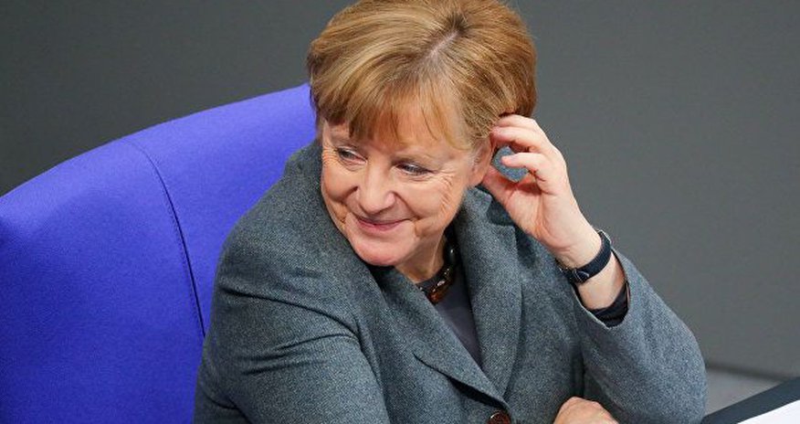 Merkel: “Dünya yeni tarixi dövrə qədəm qoyur” Merkel: “Dünya yeni tarixi dövrə qədəm qoyur”