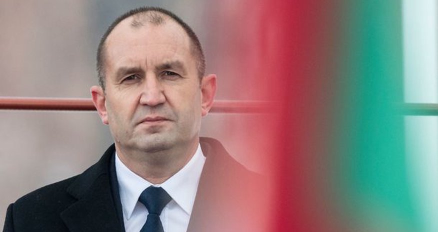 Президент распустил парламент Президент распустил парламент