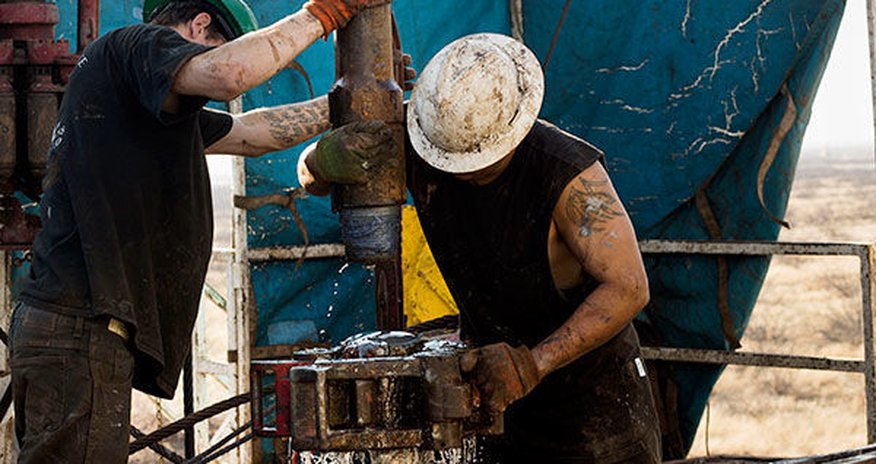 Обнародована цена на нефть Обнародована цена на нефть