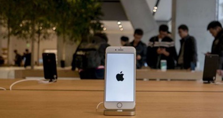 Apple поставила рекорд продаж iPhone Apple поставила рекорд продаж iPhone