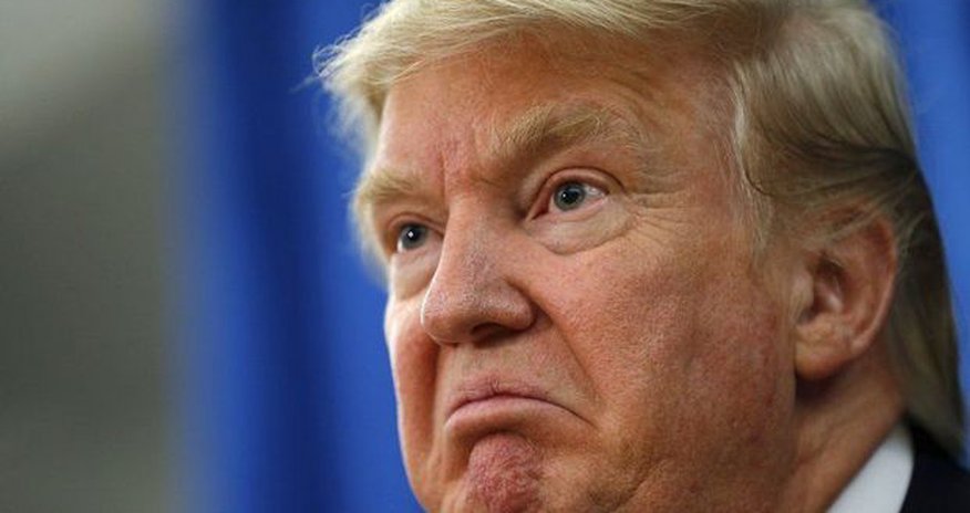 Трамп потребовал извинений от газеты Трамп потребовал извинений от газеты