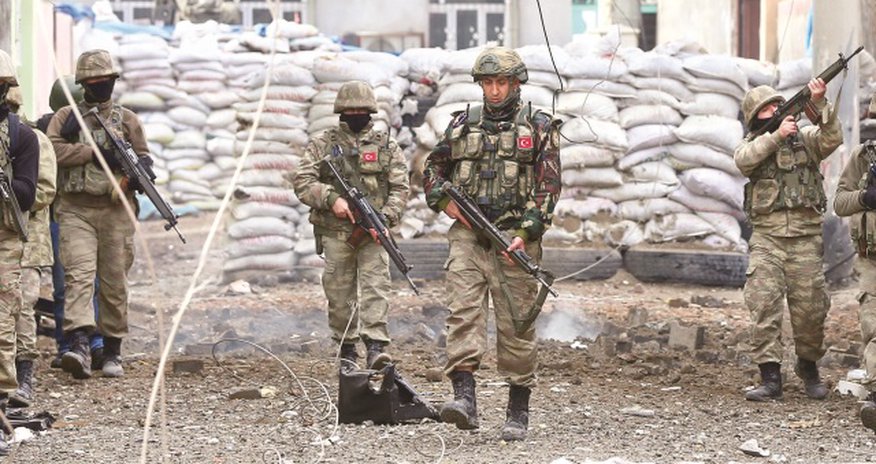 В Сирии погибли турецкие военнослужащие В Сирии погибли турецкие военнослужащие